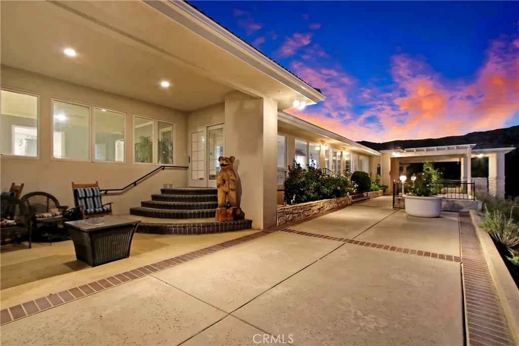 8800 Avenida Miravilla, Cherry Valley, California 92223 home-pic-34