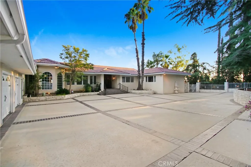 8800 Avenida Miravilla, Cherry Valley, California 92223 home-pic-52