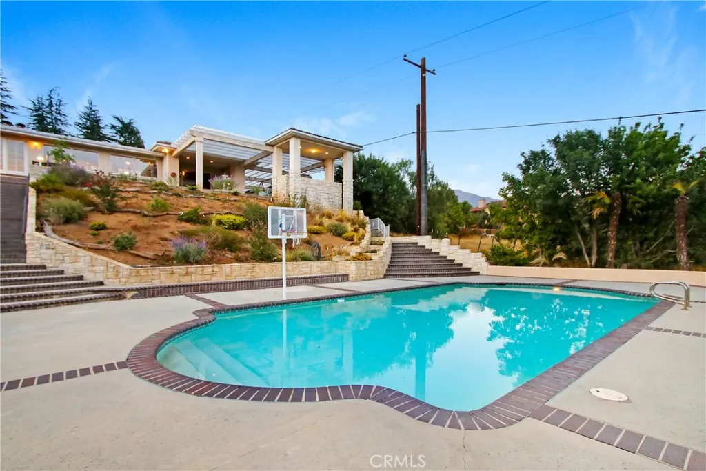 8800 Avenida Miravilla, Cherry Valley, California 92223 home-pic-48