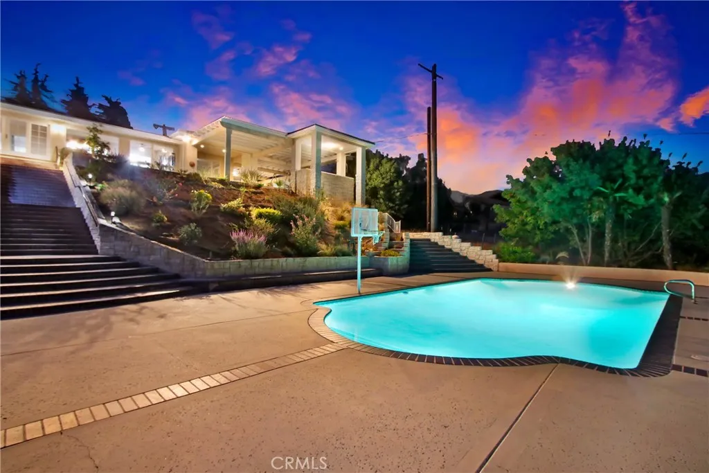 8800 Avenida Miravilla, Cherry Valley, California 92223 home-pic-40