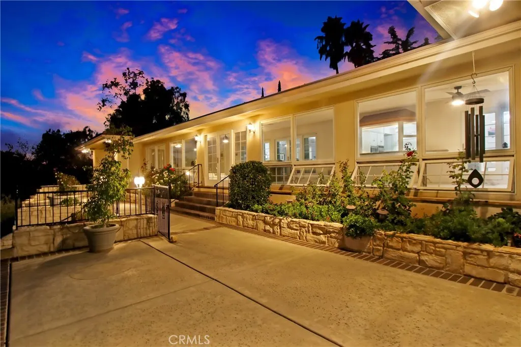 8800 Avenida Miravilla, Cherry Valley, California 92223 home-pic-35