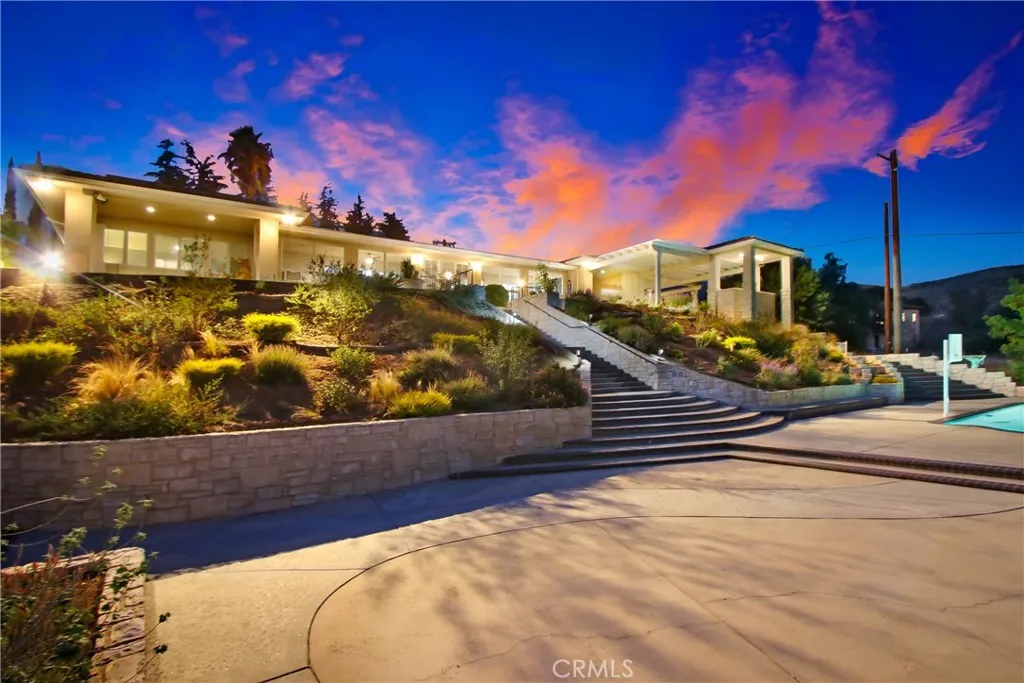 8800 Avenida Miravilla, Cherry Valley, California 92223 home-pic-38