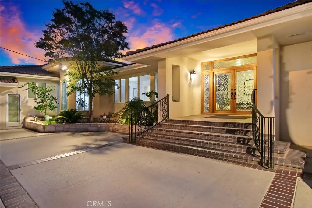 8800 Avenida Miravilla, Cherry Valley, California 92223 home-pic-2
