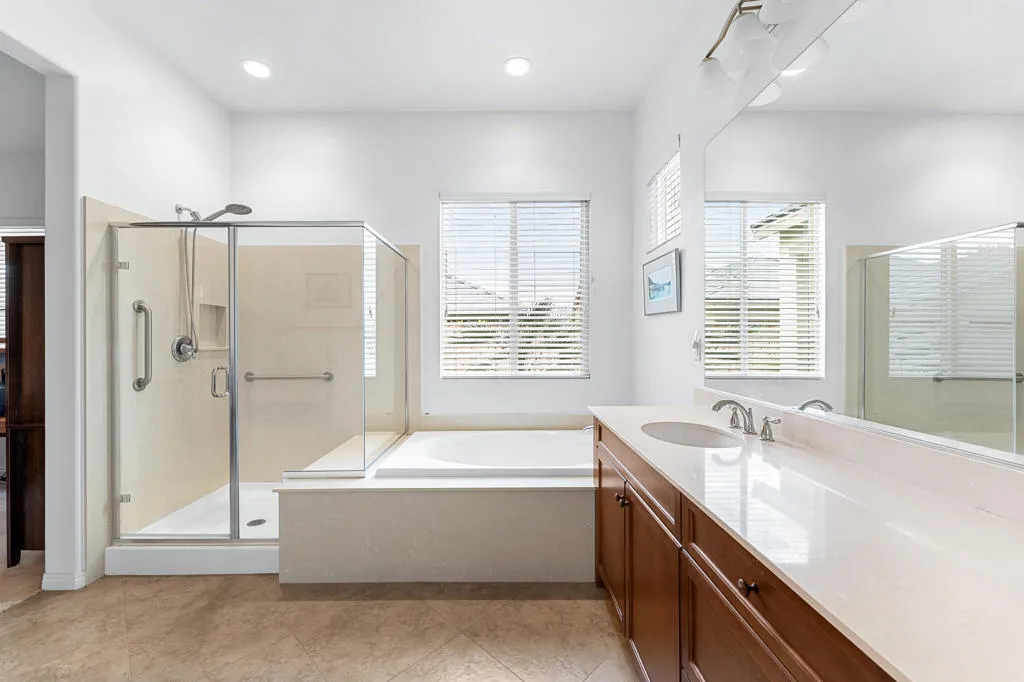 42897 Cusino Court, Indio, California 92203 home-pic-23
