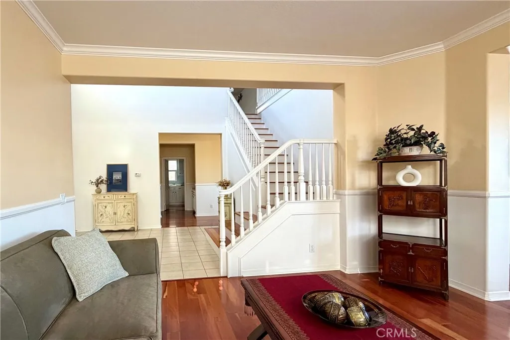 28410 Agajanian, Saugus, California 91390 home-pic-13
