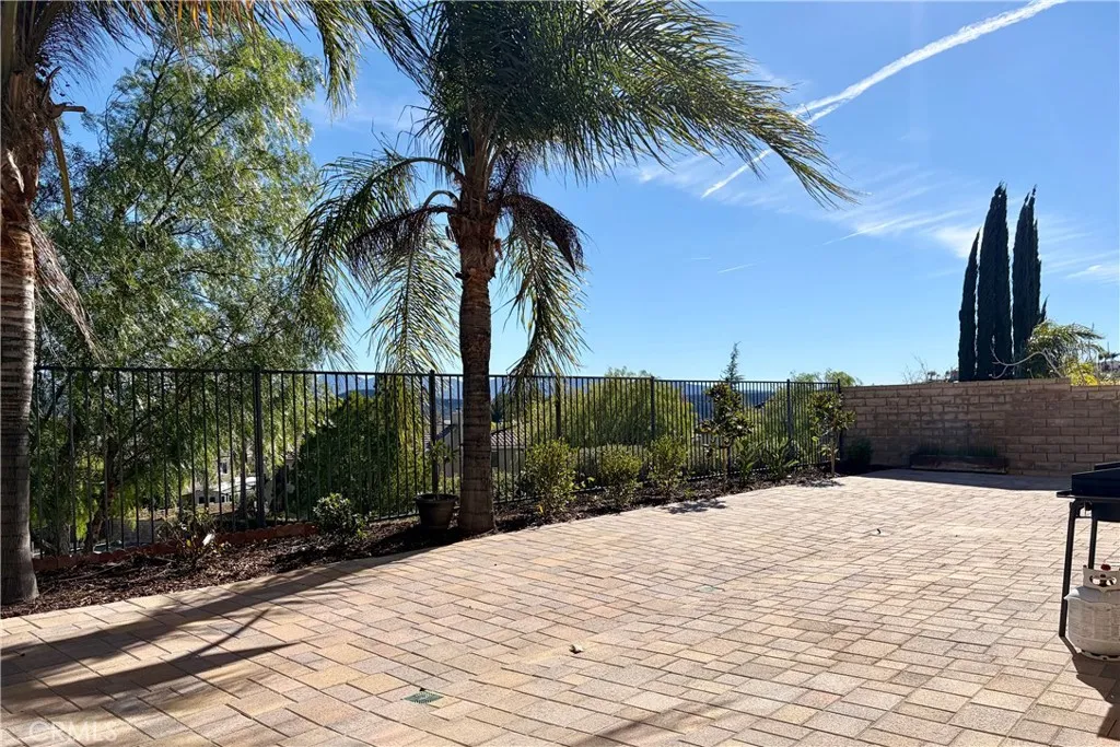 28410 Agajanian, Saugus, California 91390 home-pic-34