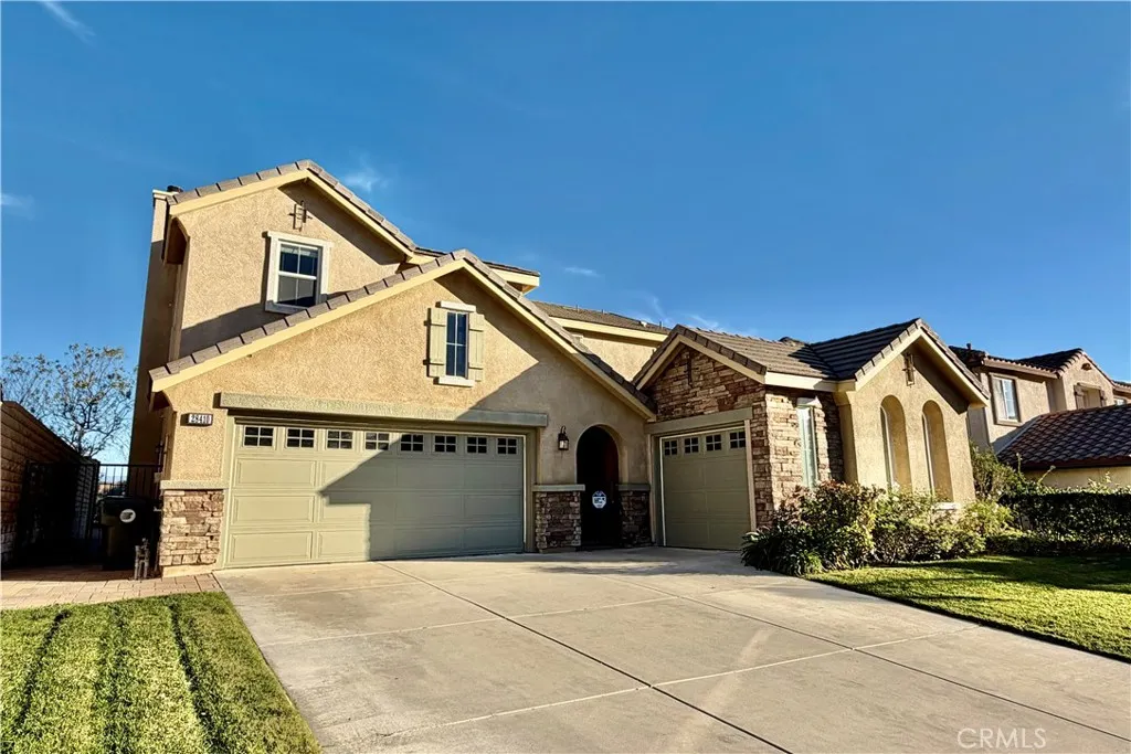 28410 Agajanian, Saugus, California 91390 home-pic-1