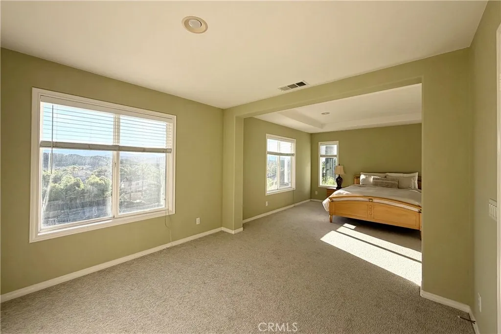 28410 Agajanian, Saugus, California 91390 home-pic-28