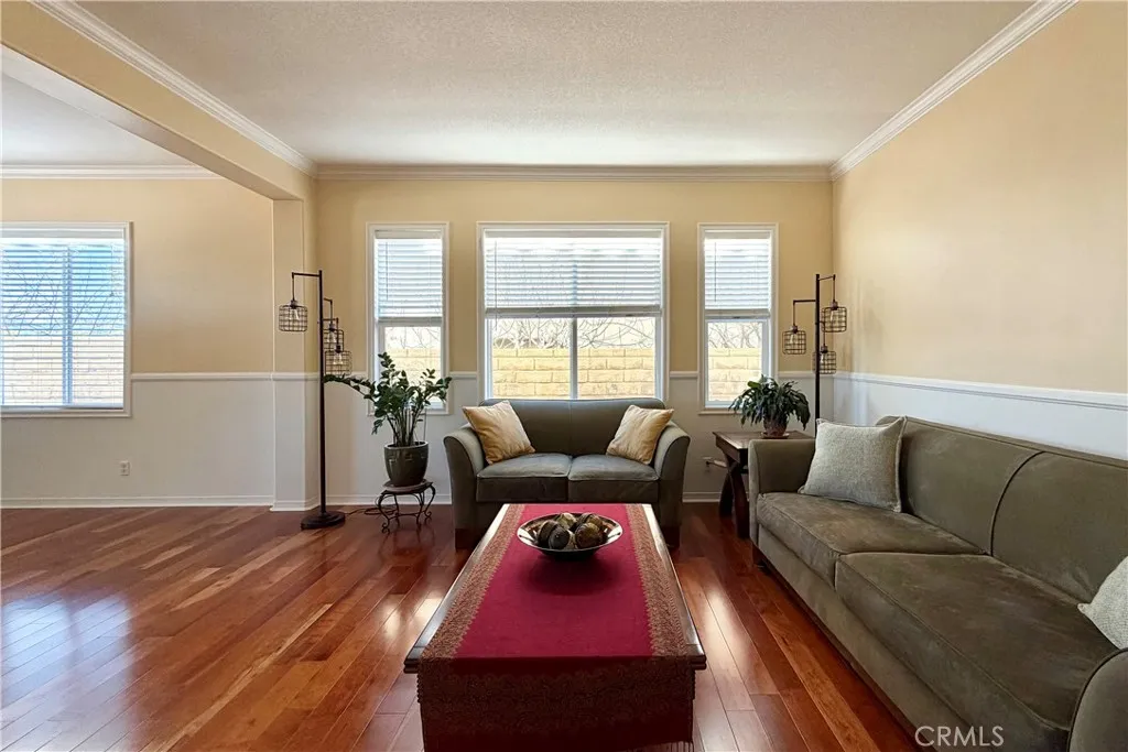 28410 Agajanian, Saugus, California 91390 home-pic-14
