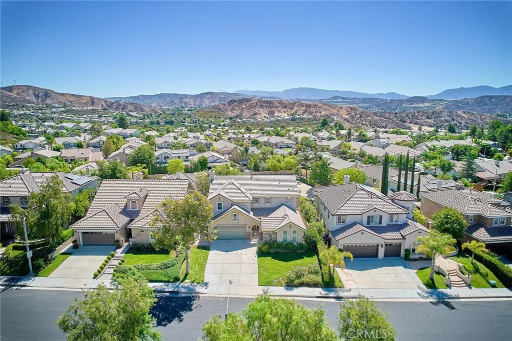 28410 Agajanian, Saugus, California 91390 home-pic-36