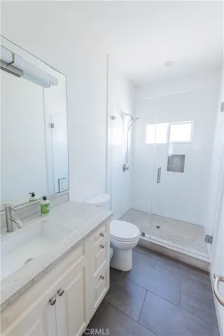 Shared Bathroom 1