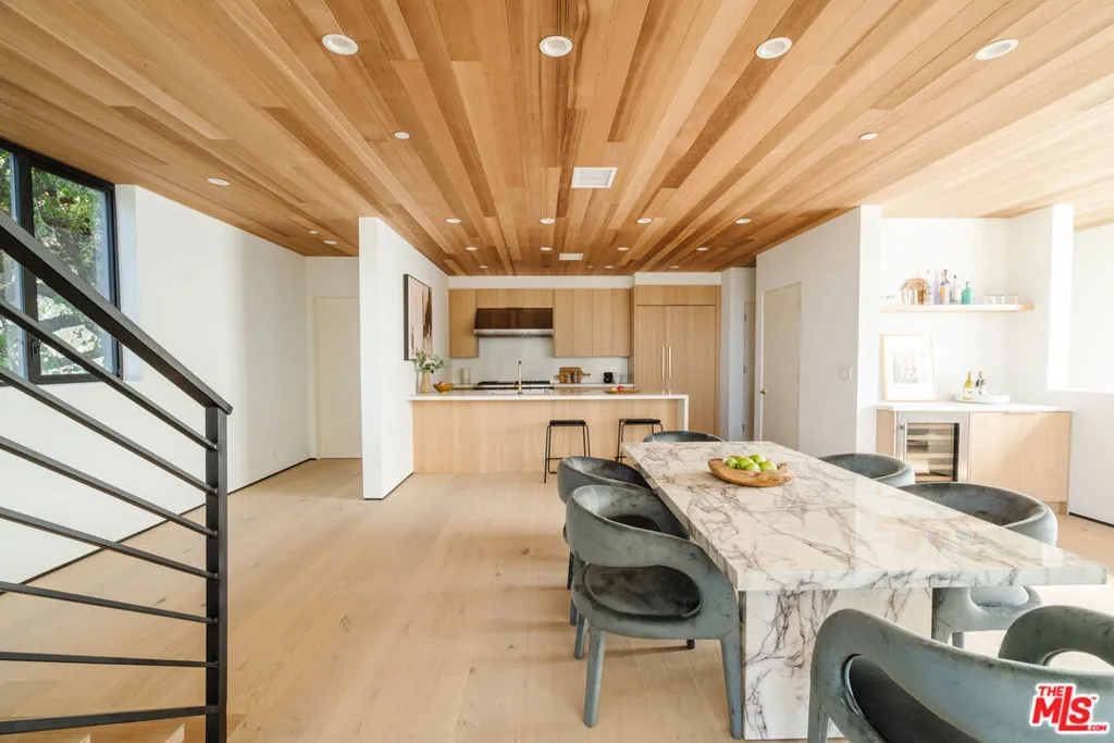 609 Broadway Street, Venice, California 90291 home-pic-24