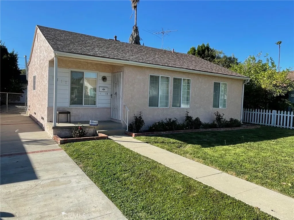 5717 Natick Avenue, Sherman Oaks, California 91411 home-pic-0