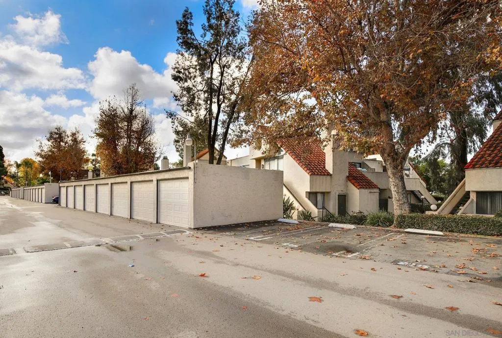 317 N Melrose Dr G, Vista, California 92083 home-pic-23