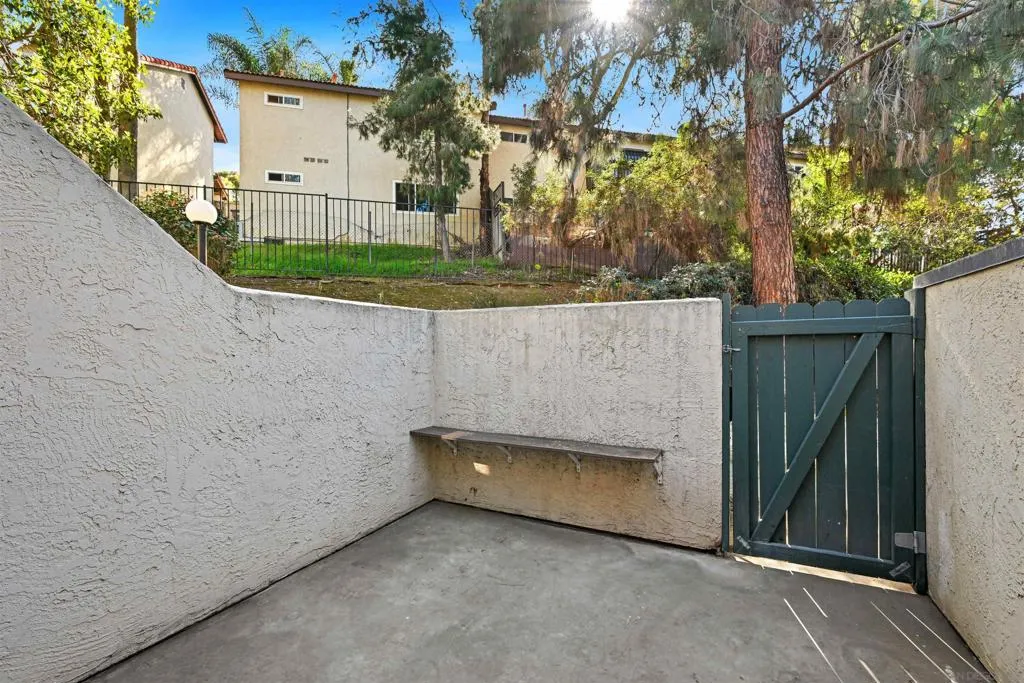 317 N Melrose Dr G, Vista, California 92083 home-pic-21