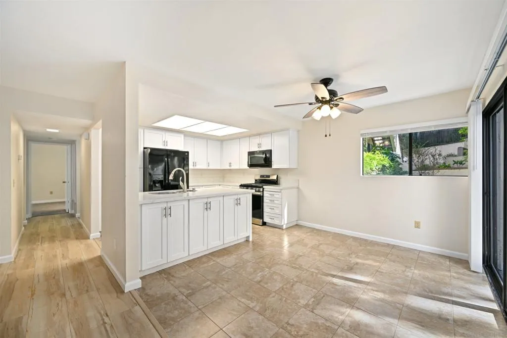 317 N Melrose Dr G, Vista, California 92083 home-pic-11
