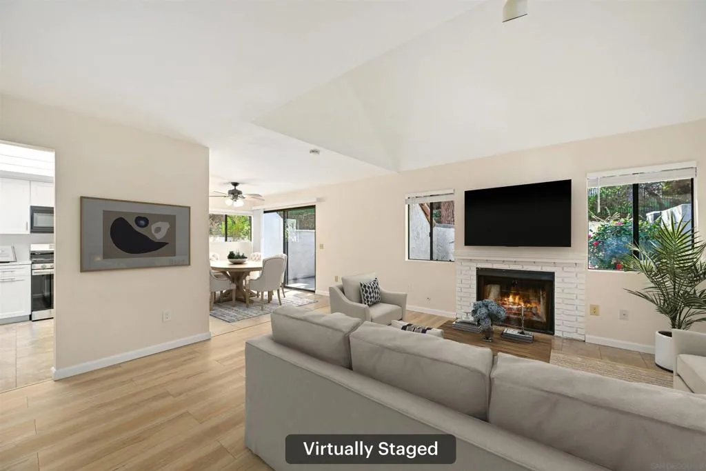 317 N Melrose Dr G, Vista, California 92083 home-pic-3