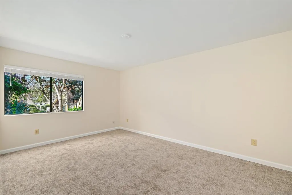317 N Melrose Dr G, Vista, California 92083 home-pic-16