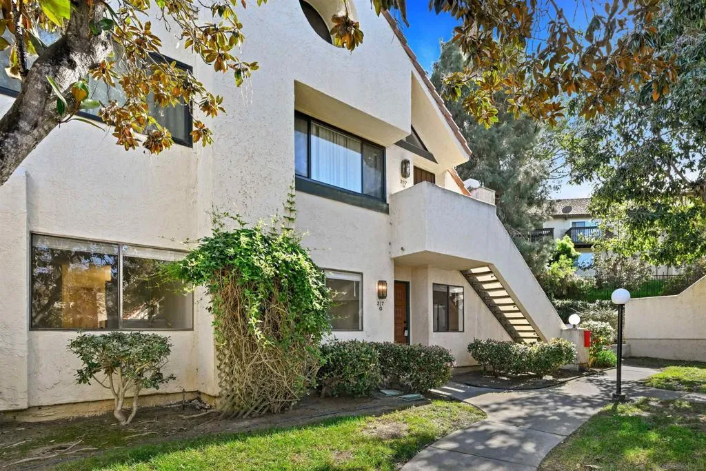 317 N Melrose Dr G, Vista, California 92083 home-pic-24