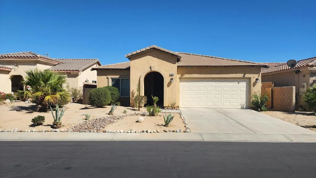 3864 Mission Peak, Palm Springs, California 92262 home-pic-2