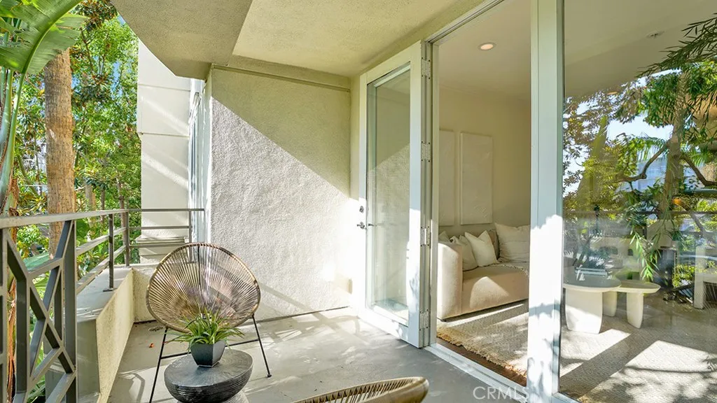 2233 Martin 216, Irvine, California 92612 home-pic-17