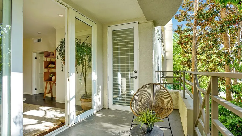 2233 Martin 216, Irvine, California 92612 home-pic-18
