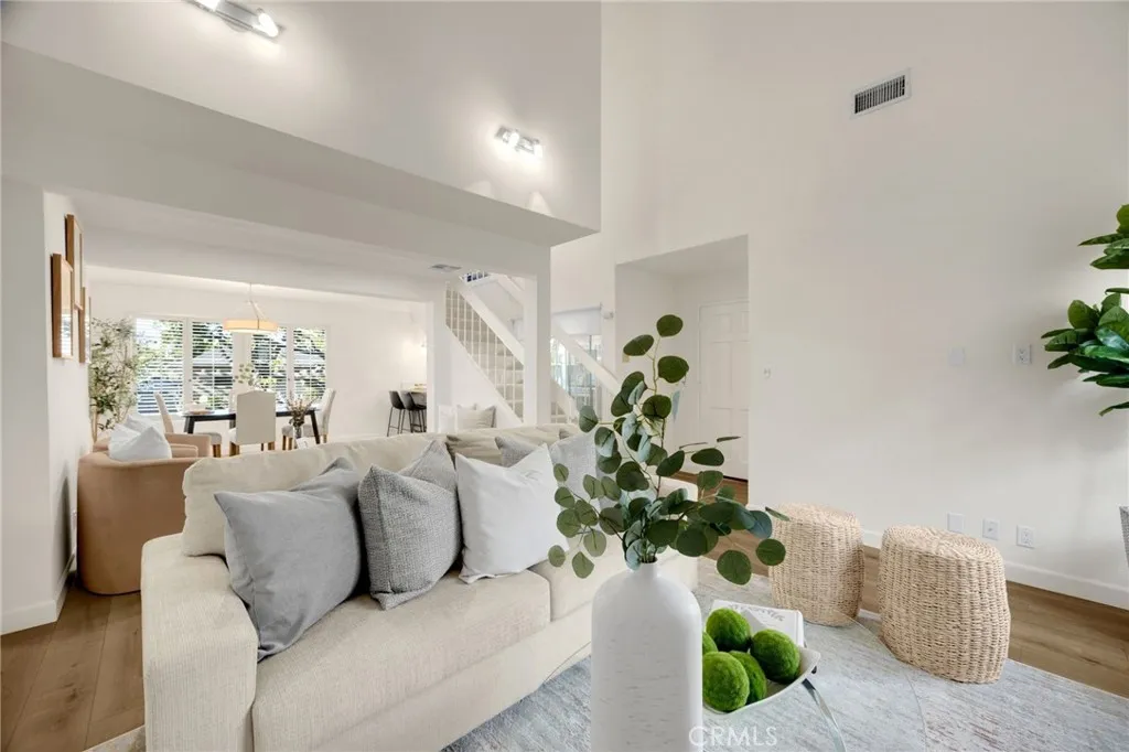 6308 Friends Avenue A, Whittier, California 90601 home-pic-4