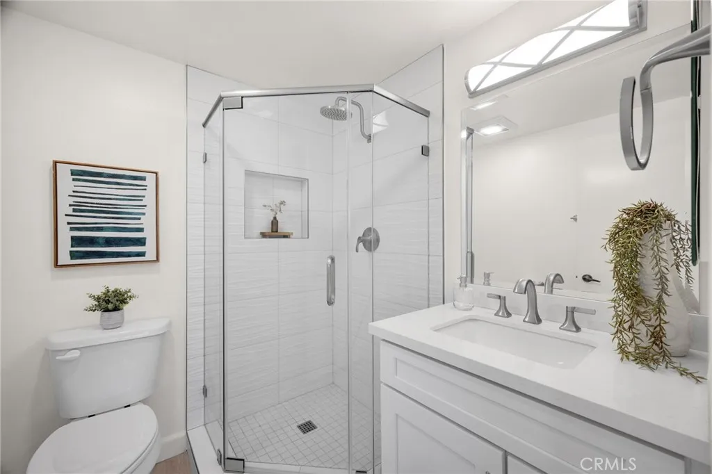 6308 Friends Avenue A, Whittier, California 90601 home-pic-27