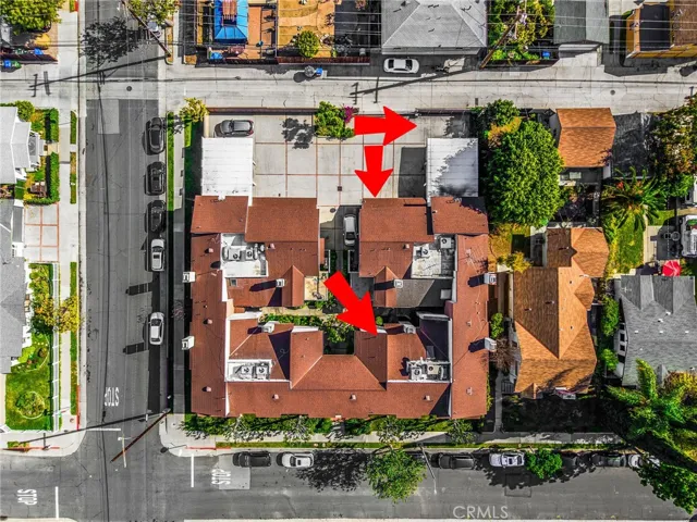 Proximity of parking to unit