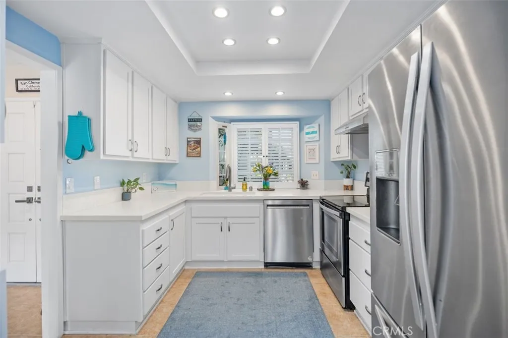 3325 Calle La Veta, San Clemente, California 92672 home-pic-17