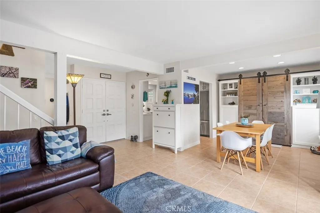 3325 Calle La Veta, San Clemente, California 92672 home-pic-10