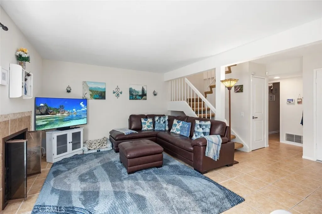 3325 Calle La Veta, San Clemente, California 92672 home-pic-8