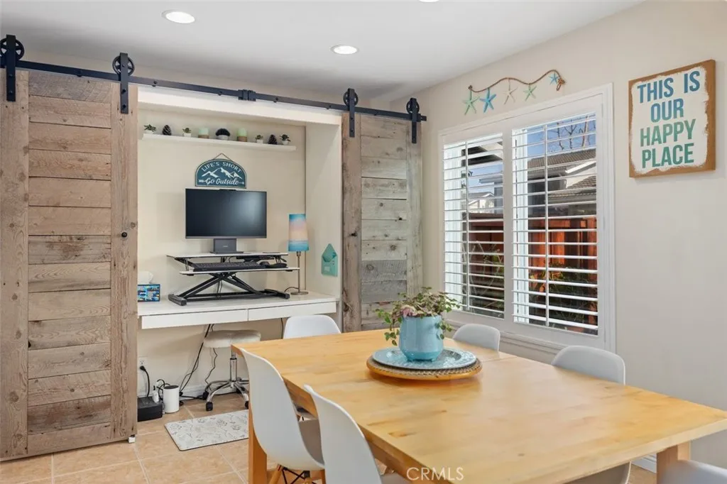 3325 Calle La Veta, San Clemente, California 92672 home-pic-16