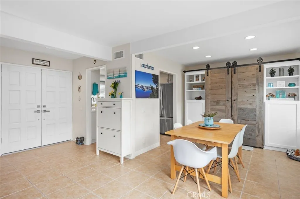 3325 Calle La Veta, San Clemente, California 92672 home-pic-11