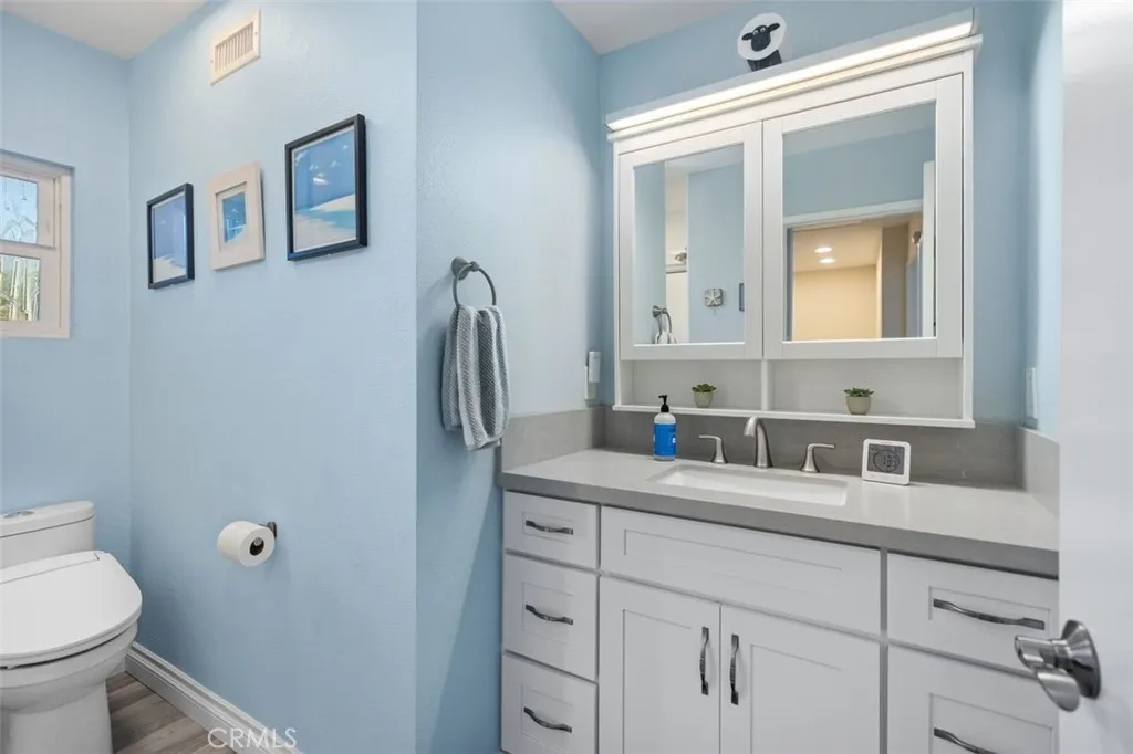 3325 Calle La Veta, San Clemente, California 92672 home-pic-28