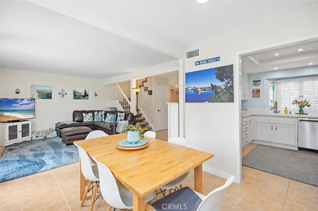3325 Calle La Veta, San Clemente, California 92672 home-pic-15