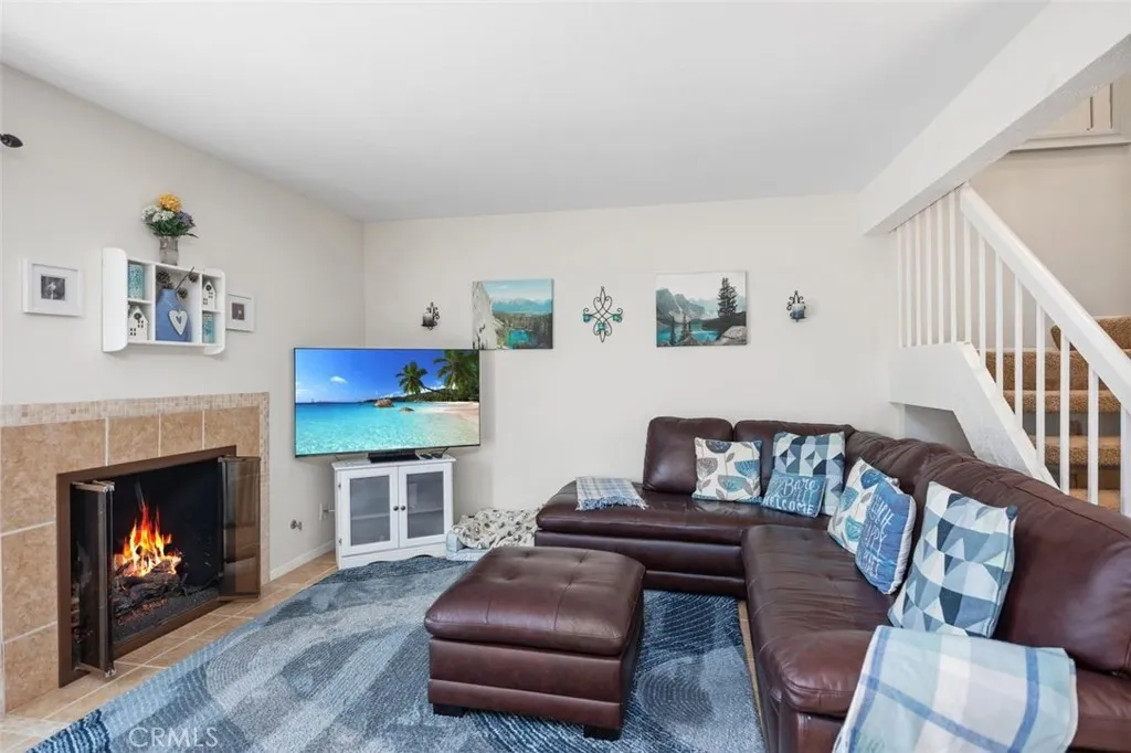 3325 Calle La Veta, San Clemente, California 92672 home-pic-9
