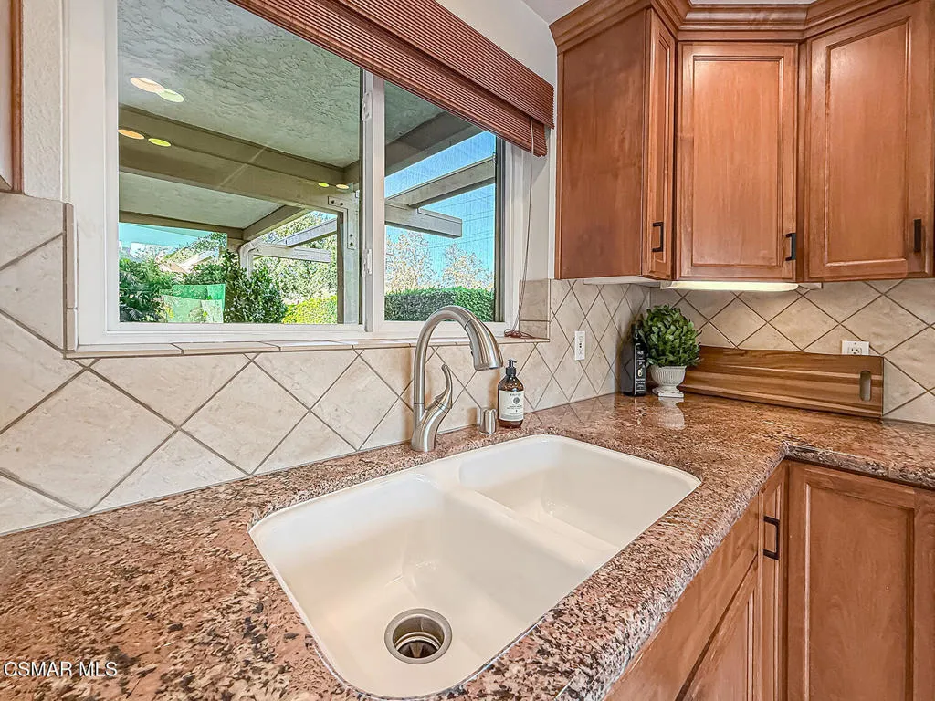 3634 San Vincente Lane, Newbury Park, California 91320 home-pic-12