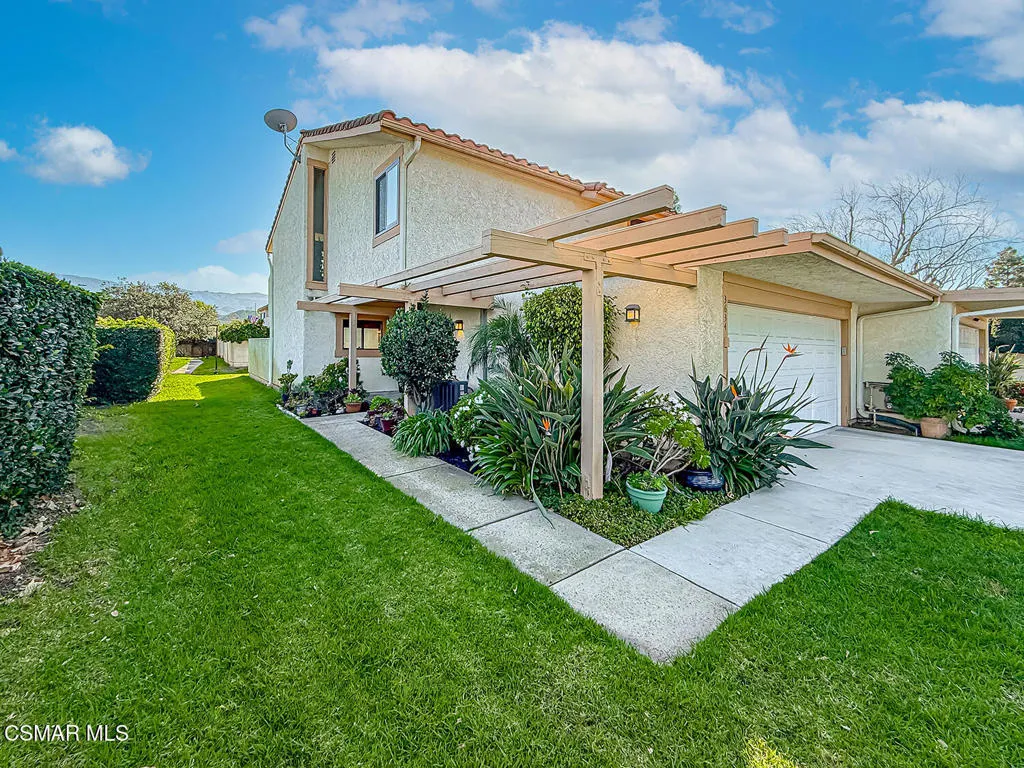 3634 San Vincente Lane, Newbury Park, California 91320 home-pic-1