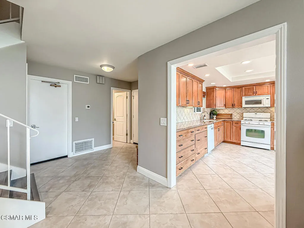 3634 San Vincente Lane, Newbury Park, California 91320 home-pic-8