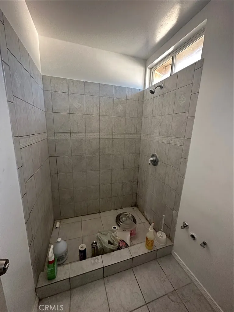 425 Elm, Inglewood, California 90301 home-pic-23