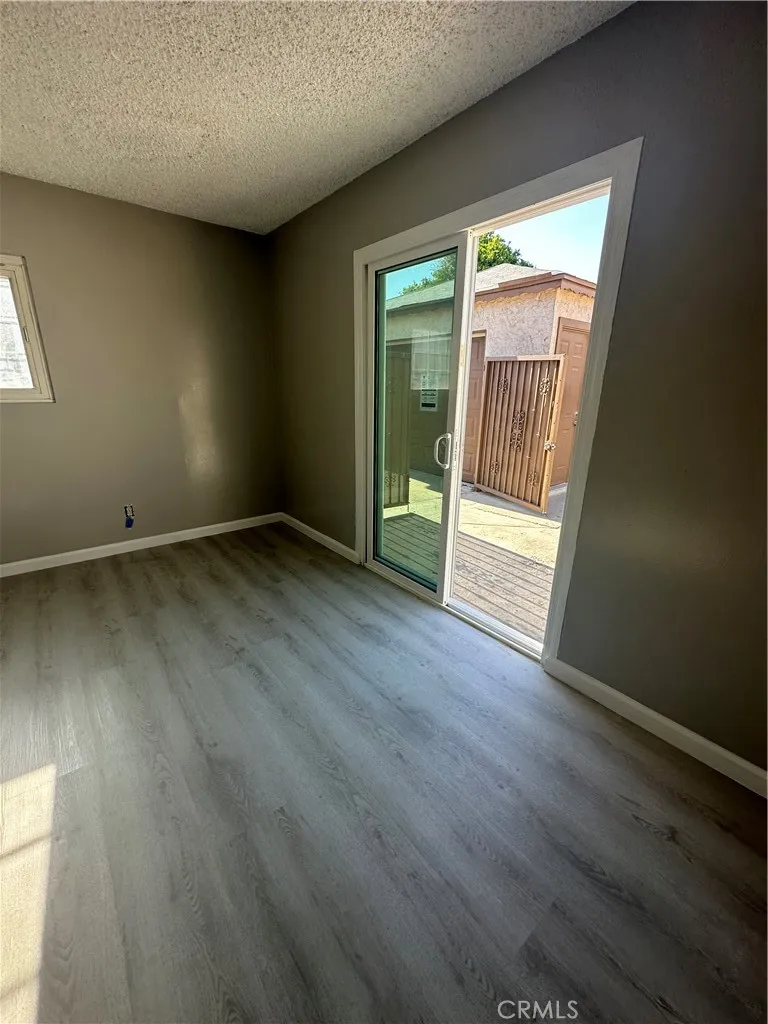 425 Elm, Inglewood, California 90301 home-pic-21