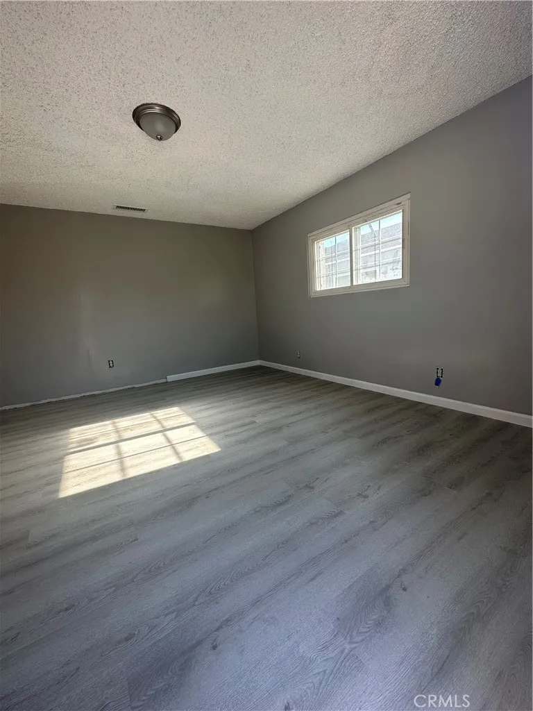 425 Elm, Inglewood, California 90301 home-pic-17