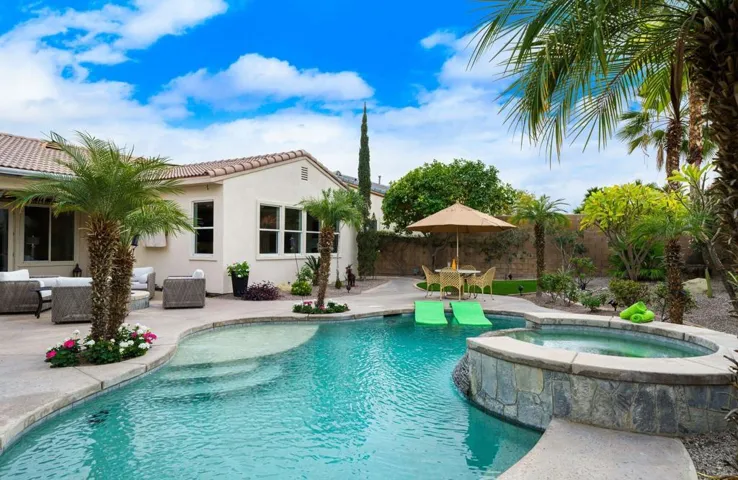 43-custom-SDEsplanade_OPMG_0126_036