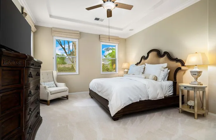 25-custom-SDEsplanade_OPMG_0126_042