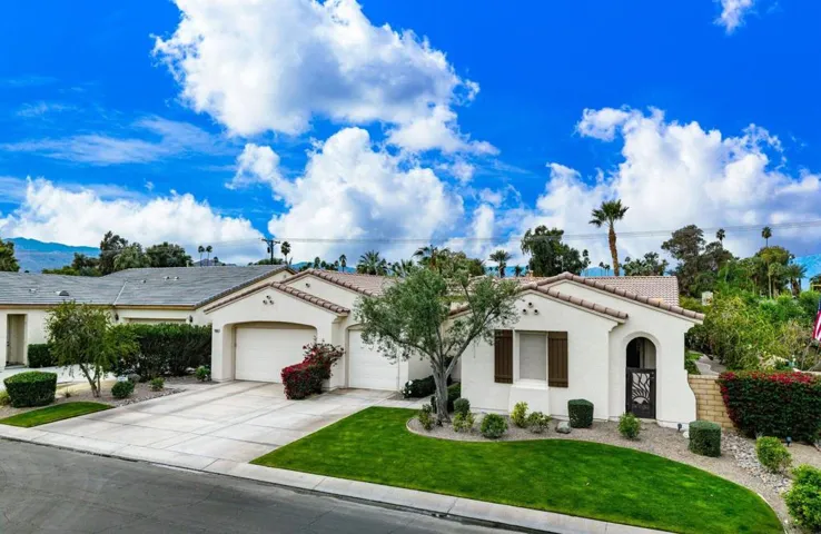 49-custom-SDEsplanade_OPMG_0126_003