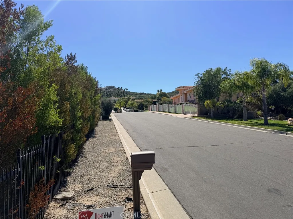 27370 Stonehenge, Hemet, California 92544 home-pic-67