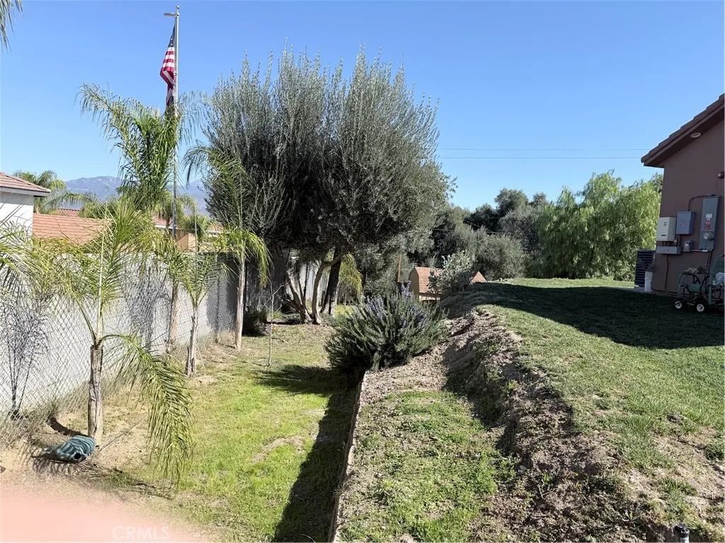 27370 Stonehenge, Hemet, California 92544 home-pic-38