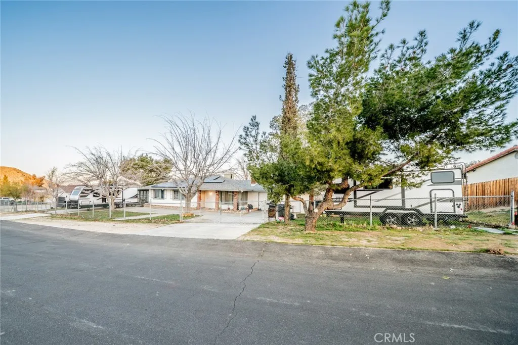 17307 Longmeadow, Palmdale, California 93591 home-pic-34