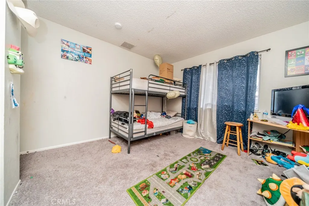 17307 Longmeadow, Palmdale, California 93591 home-pic-16